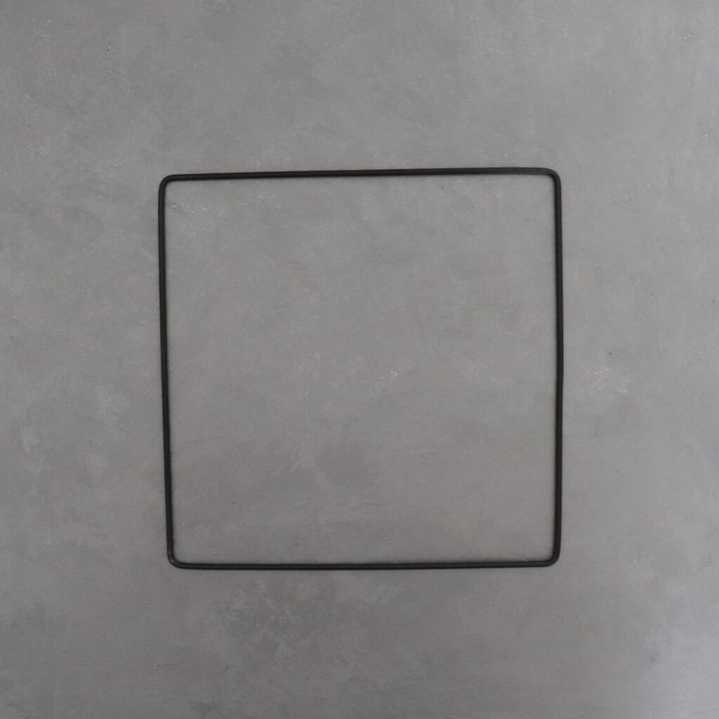 Kovový dekorační rám – černá, 20 cm